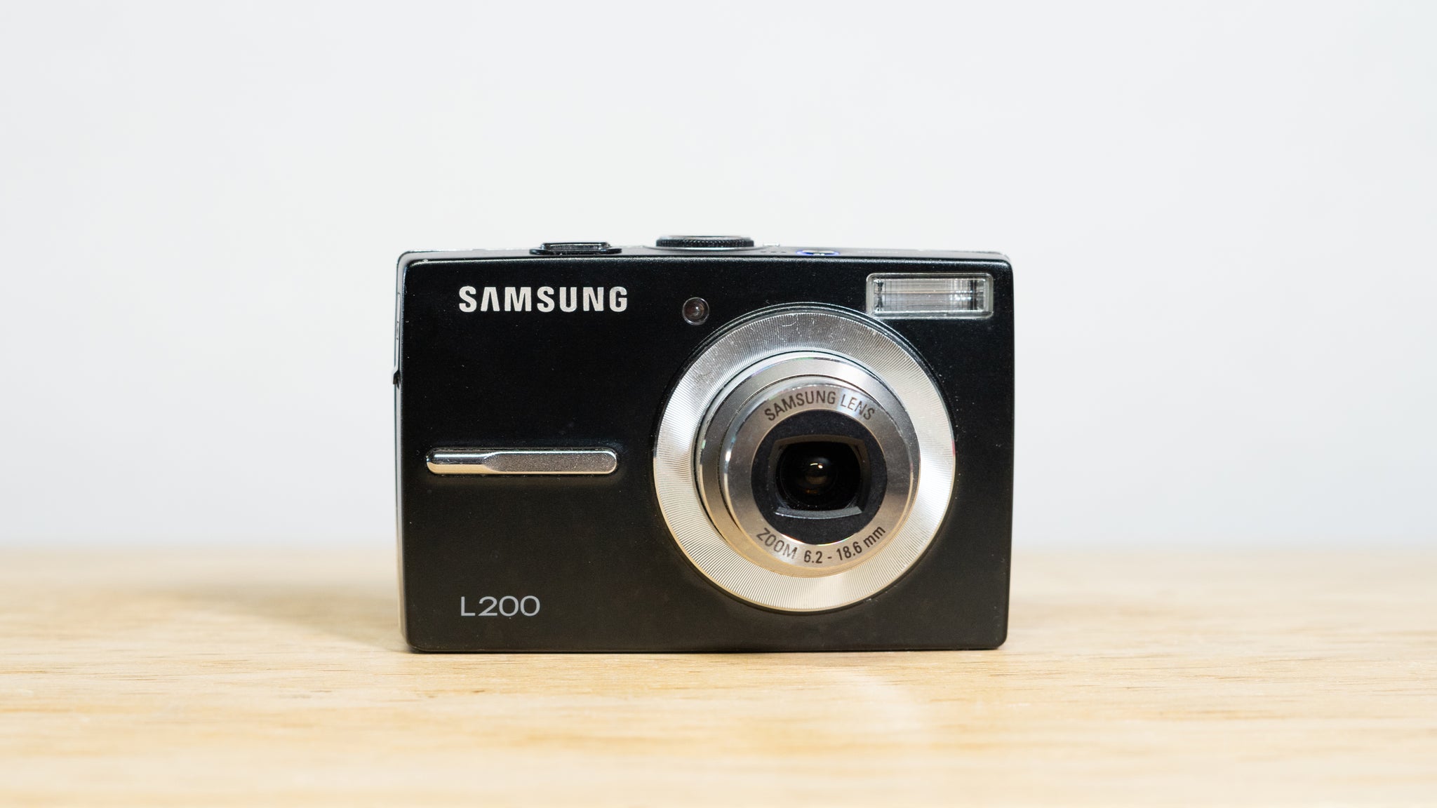 Samsung L200 Digital Camera – Viejita Vintage