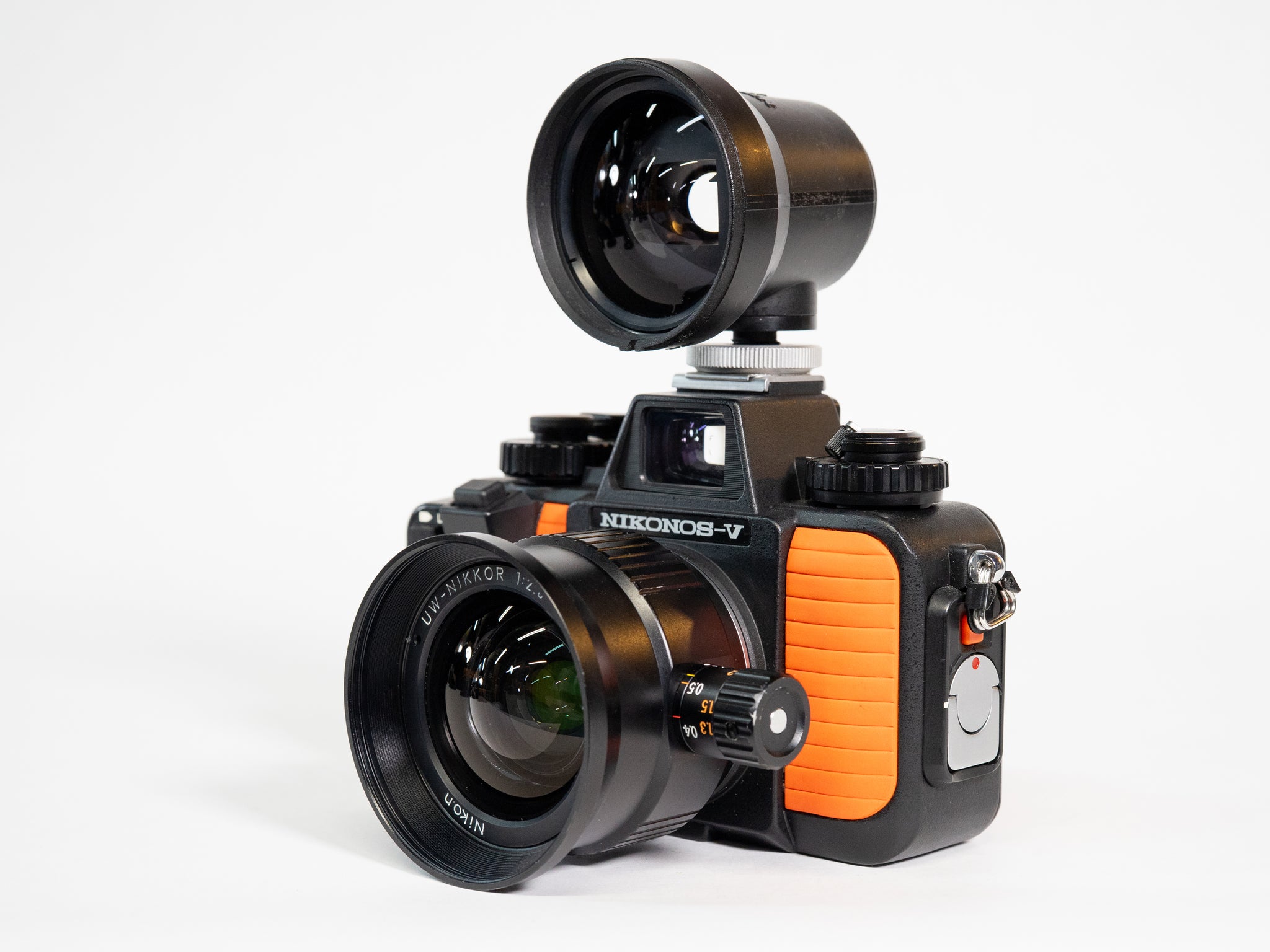 Nikonos V 35mm Film Camera with UW-Nikkor 20mm Lens w/ Nikonos