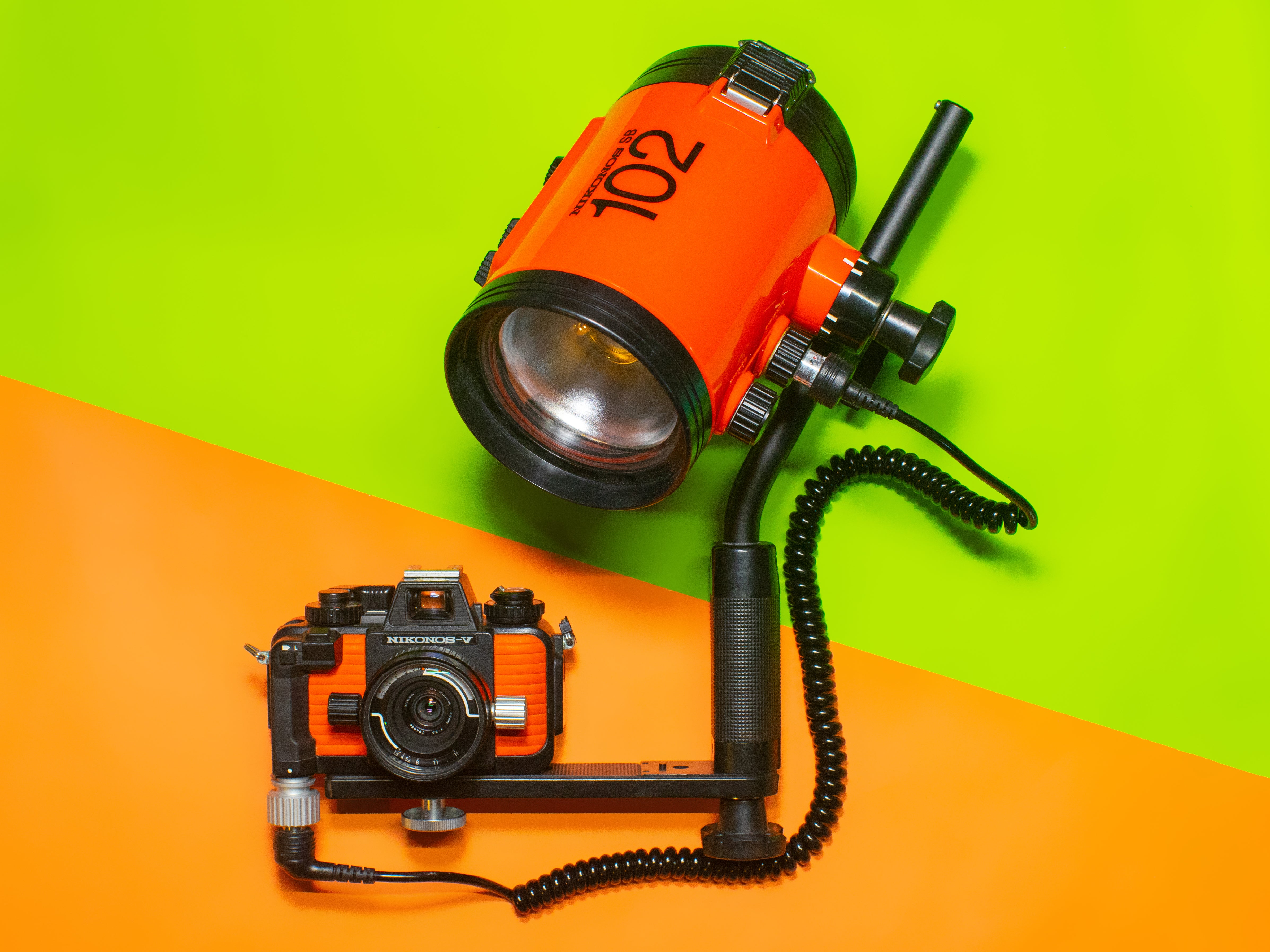 Nikonos SB 102 Speedlight Strobe Kit – Viejita Vintage
