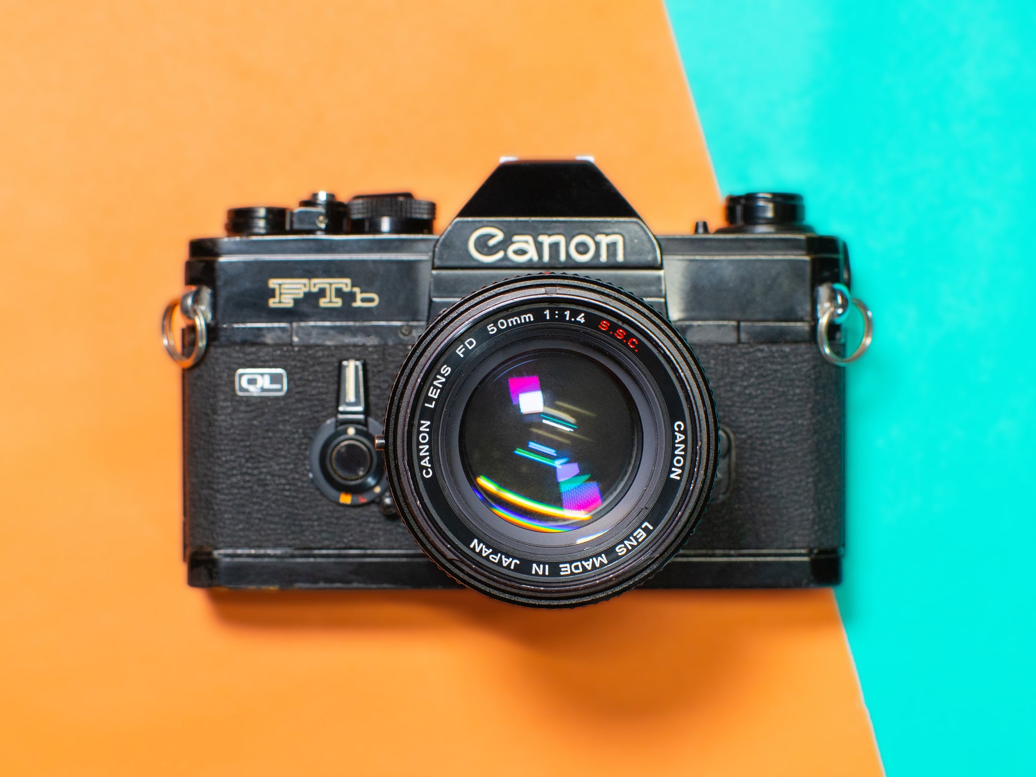 Canon FTb QL 35mm Film Camera – Viejita Vintage - Main Image