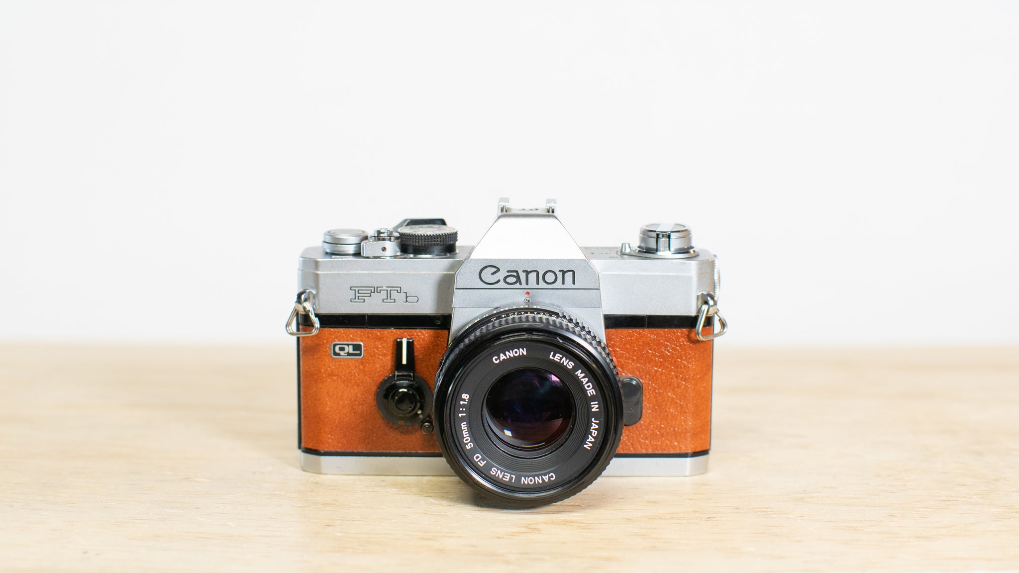 Appareil photo Canon FTb vintage avec objectif zoom court Photo Stock - Alamy Appareil photo Canon FTb vintage avec objectif zoom court Photo Stock - Alamy