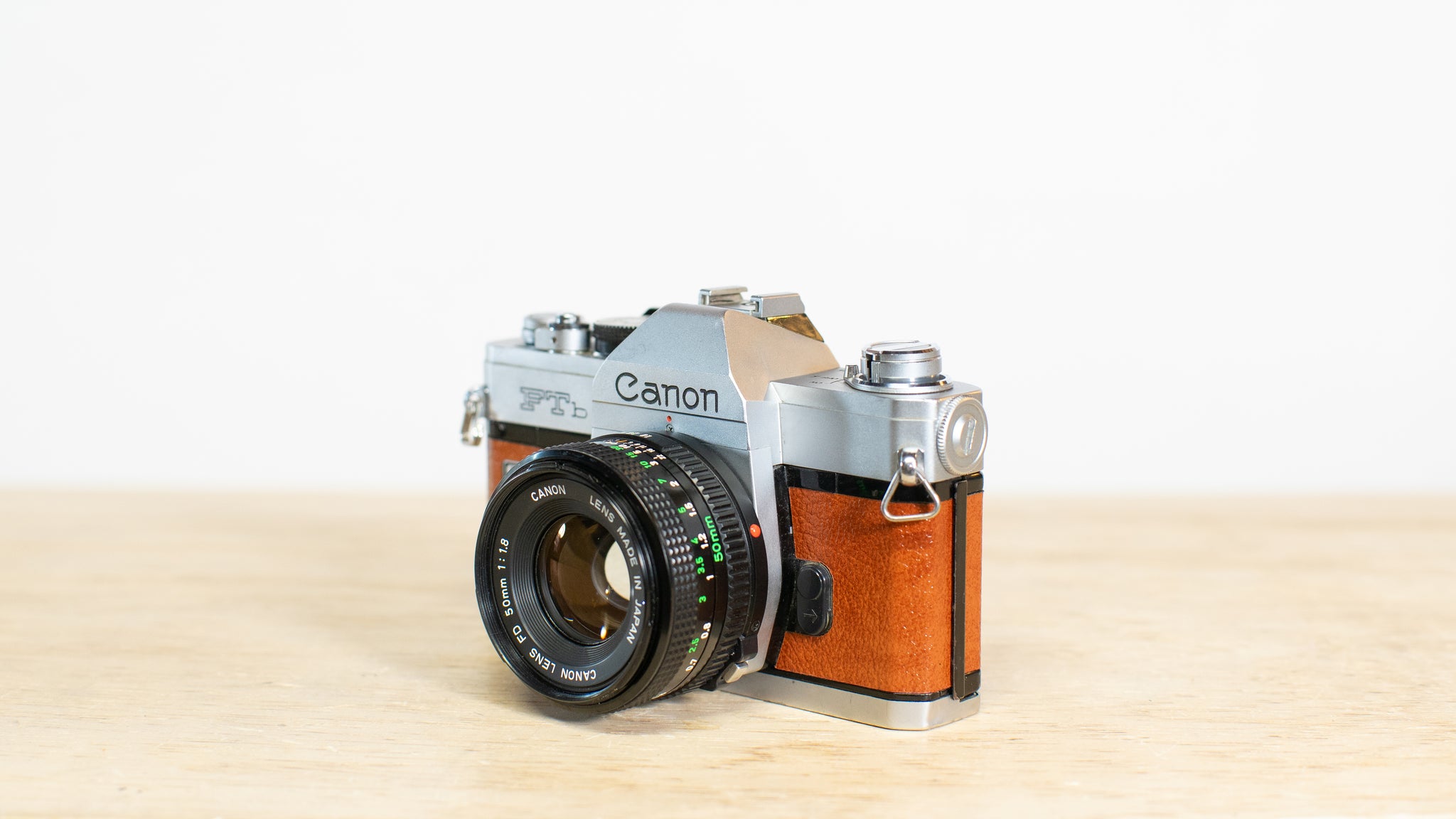 Canon FTb QL 35mm Film Camera – Viejita Vintage