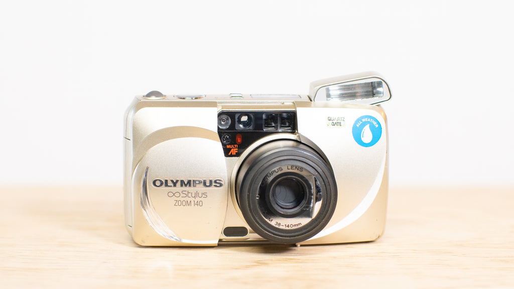 Iconic point and shoot camera
