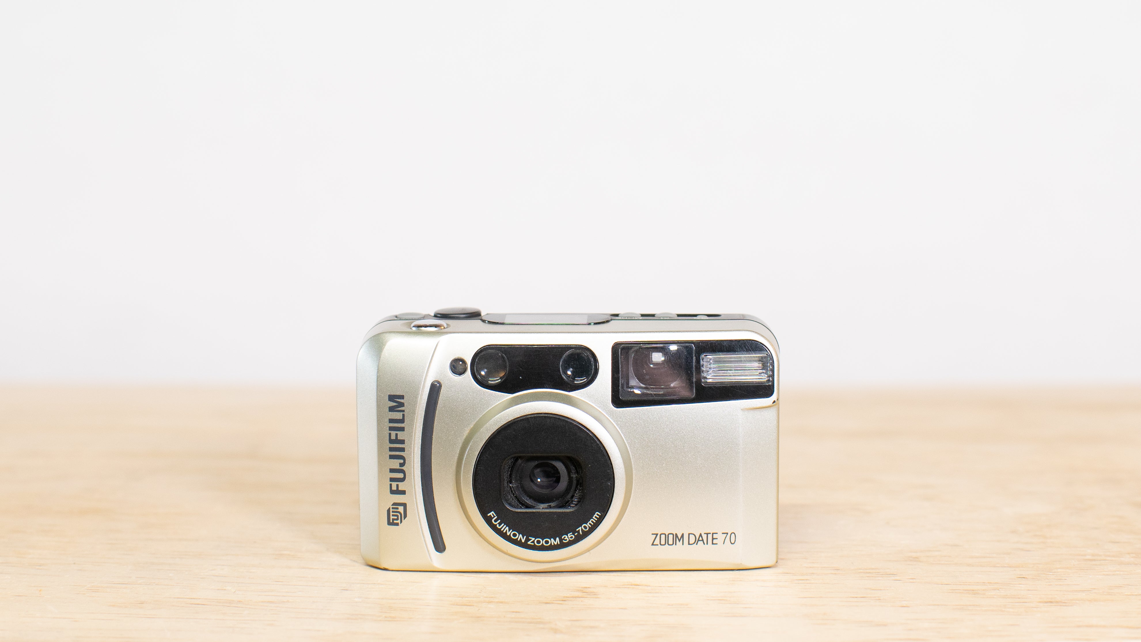 Fujifilm Zoom Date 70 Point and Shoot 35mm Film Camera Viejita Vintage