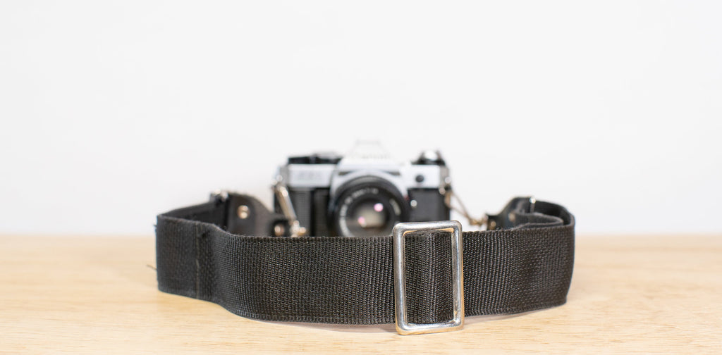 Classic vintage 1970's camera strap in all black